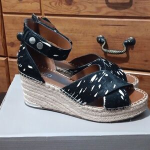 Franco Sarto CLEMENS Black Calf Hair Animal Print Wedge Sandals Heel 9.5